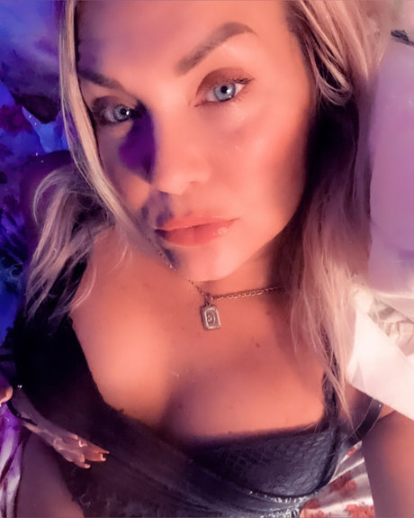 Miss Ginni Nacktbilder von OnlyFans