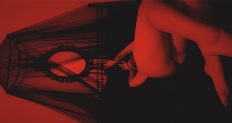 Deadly Doll Nacktpornos auf OnlyFans