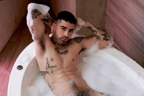 B LT OnlyFans Nackt Content