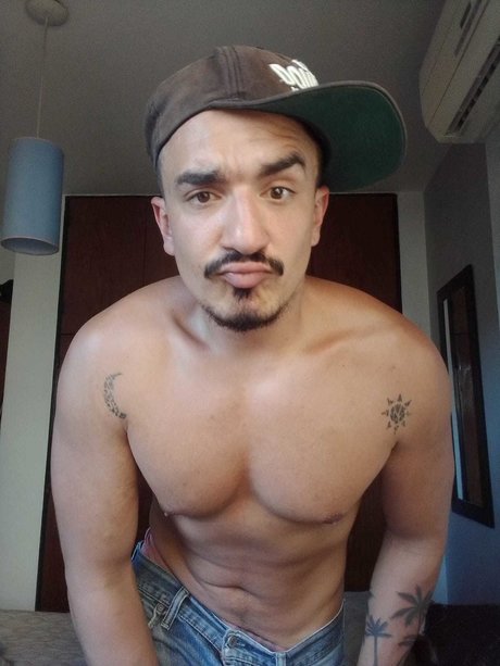 FNE OnlyFans geleakte Brüste