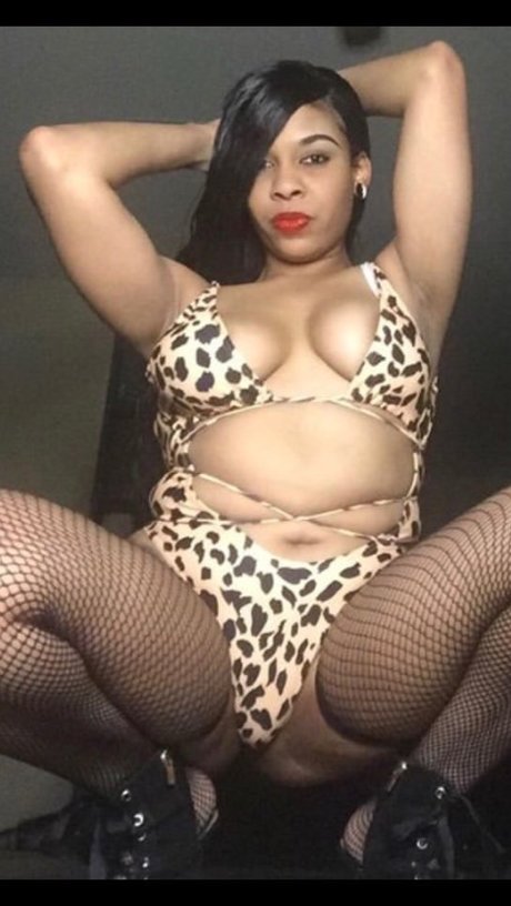 Bella Brinks OnlyFans Mega