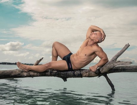 Daddy Cane OnlyFans Nacktfotos