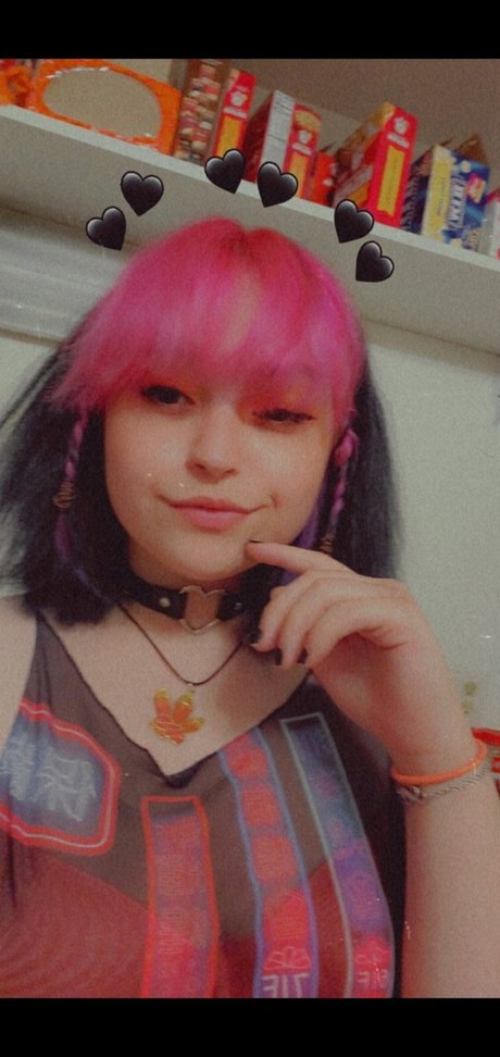 Cherry Sweetie_ OnlyFans Bilder