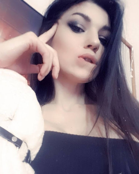 Nicka Nacktbilder von OnlyFans geleakt