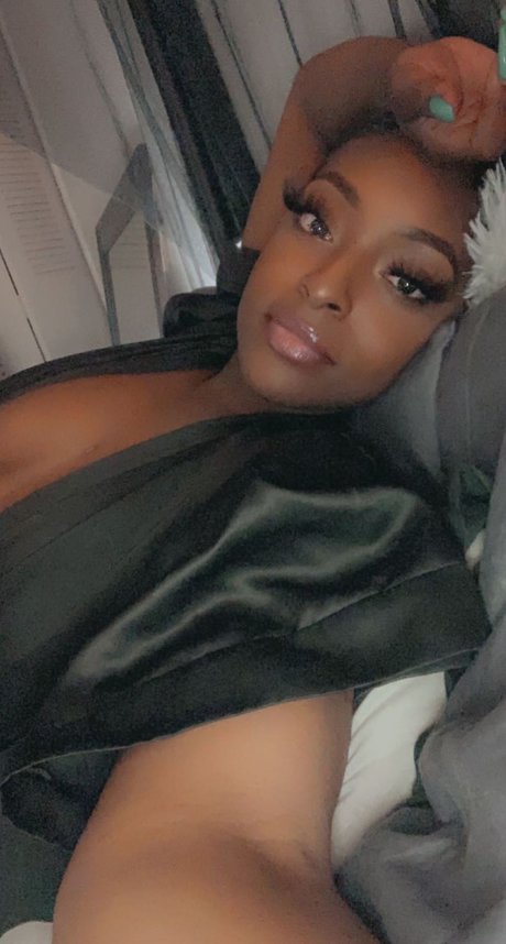 Nigerian Gypsy Nacktbilder von OnlyFans geleakt