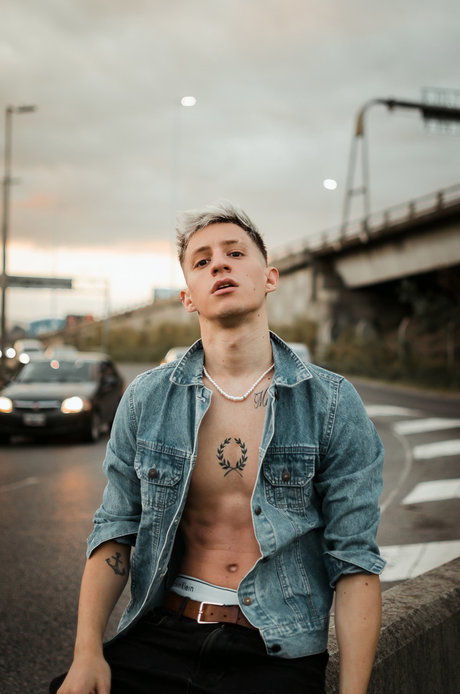 NICO VOUTRINAS OnlyFans-Rezensionen