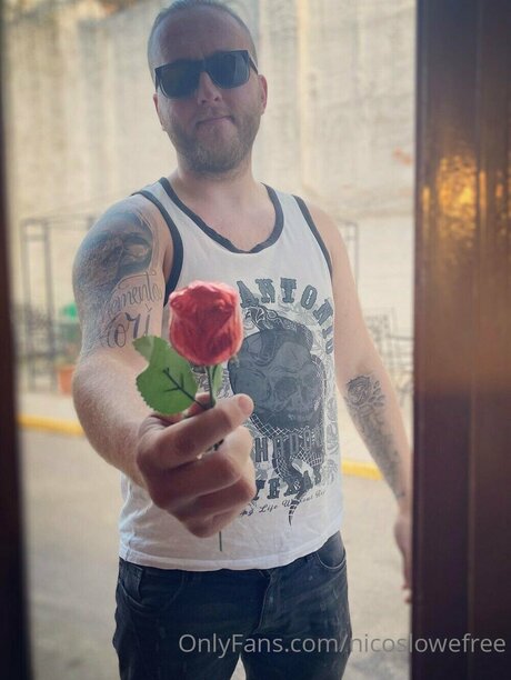 Nicos lowe Nacktpornos von OnlyFans geleakt