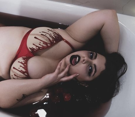 Nicollete Nightmare OnlyFans Nacktfotos