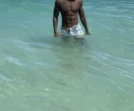 J Kuma Neue geleakte OnlyFans-Inhalte