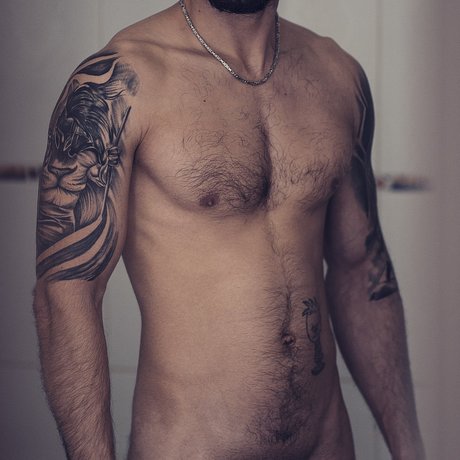 Mr Nocturne OnlyFans-Model