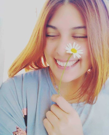 Ail n Nackt auf OnlyFans Leak