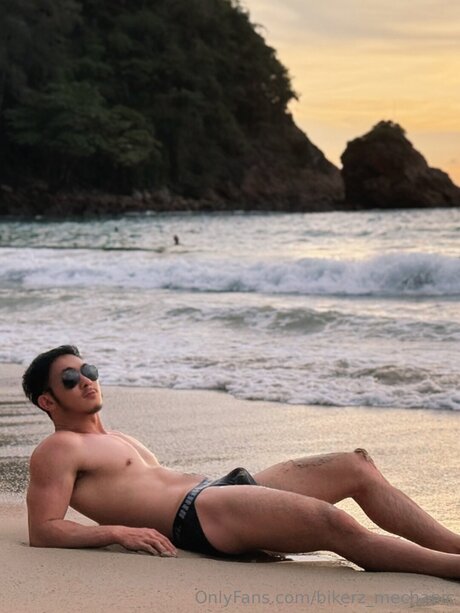 BANK OnlyFans Inhalte