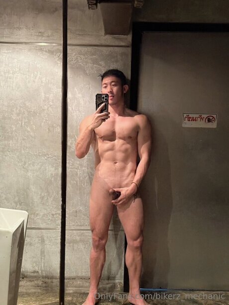 BANK OnlyFans Archiv