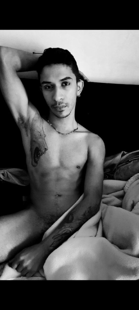 Ni o Porno_ Nacktbilder von OnlyFans