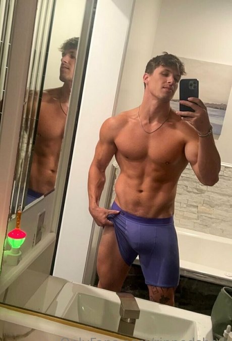 rippedshow OnlyFans Nacktfotos