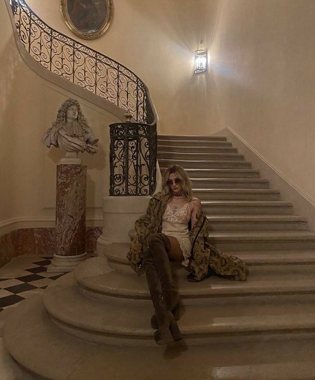 nackte trans-onlyfans Aktbilder Medien