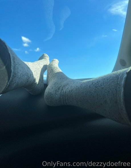 dezzydoefree OnlyFans-Fotos