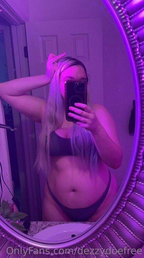 dezzydoefree OnlyFans Modelfoto