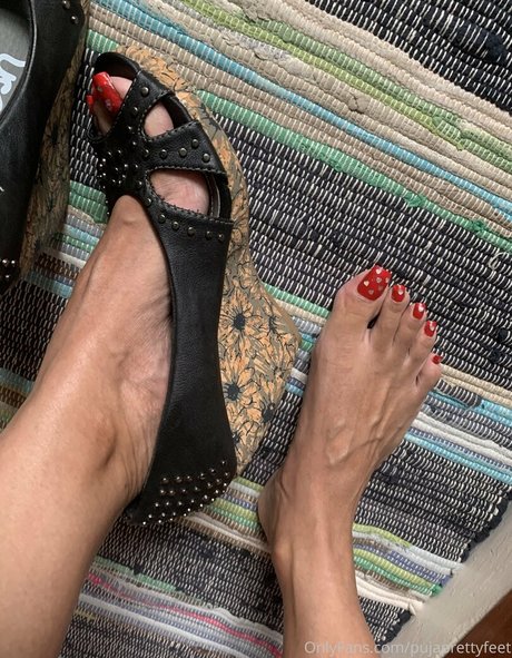 pujaprettyfeet OnlyFans-Leak
