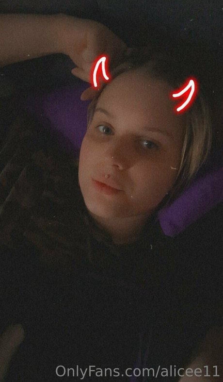 alicee11 OnlyFans Nacktbilder geleakt