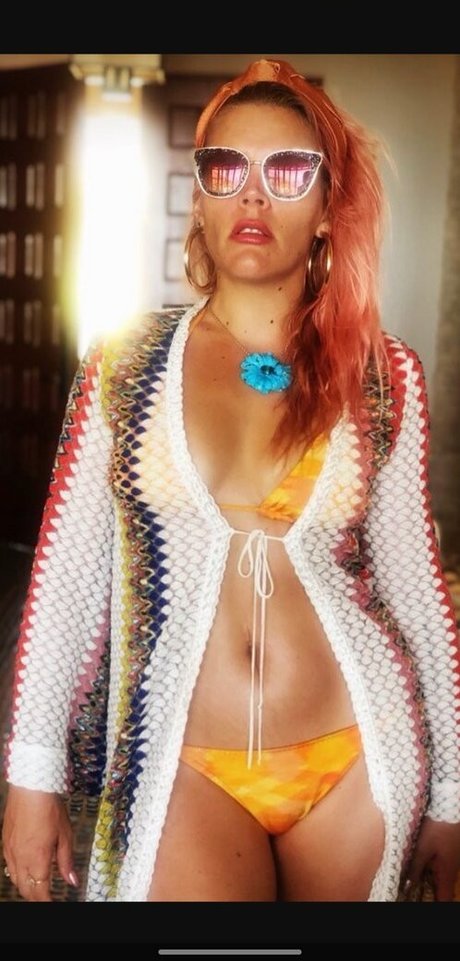 Busy Phillips Nacktbilder von OnlyFans