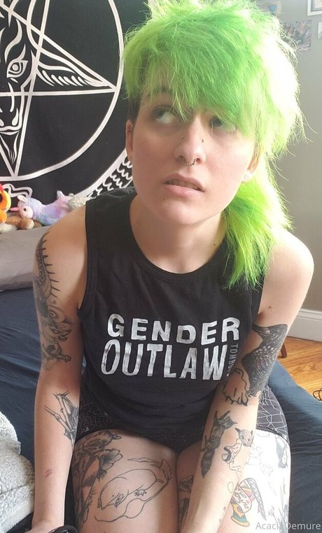 molotovcocktease Unzensiert OnlyFans