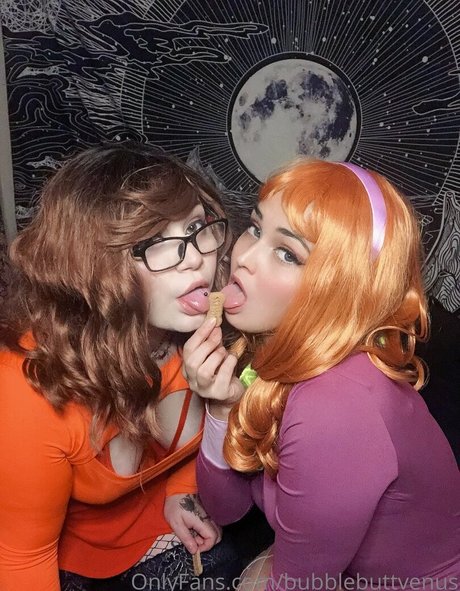 bubblebuttvenus OnlyFans Nacktbilder