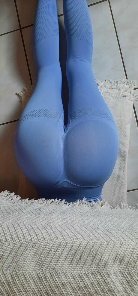 raileyfree OnlyFans Lesbisch