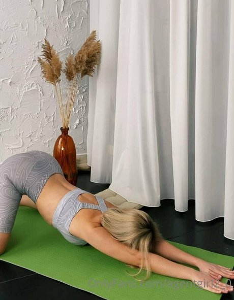 agentgirl2 0 XXX OnlyFans