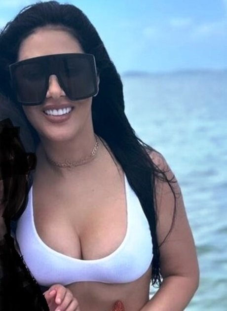 Simone E Simaria Brüste OnlyFans