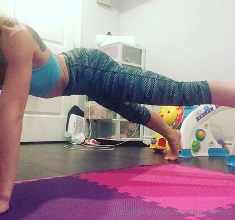 brittanybtchx Nackt auf OnlyFans