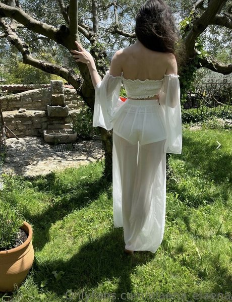 _elaena_ OnlyFans Modelfoto