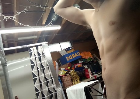 hot hunter Nacktbilder von OnlyFans