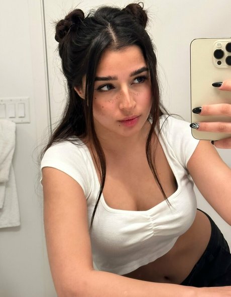 Rachel Raiychu Brüste OnlyFans