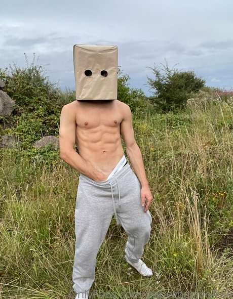 paperbagfree OnlyFans Sextape