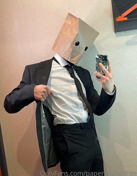 paperbagfree OnlyFans Bilder