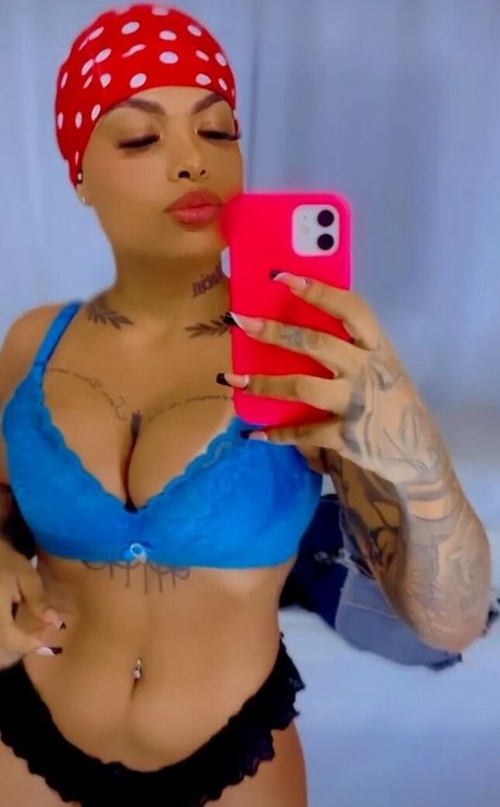 Boca Vermelha OnlyFans-Bilder