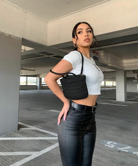 nur fans älterer frauen schön XXX Premium