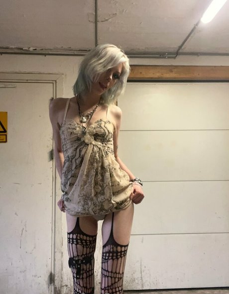 schnitzelbby OnlyFans Model Fotos