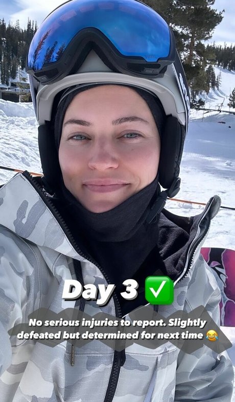 iJustine Nacktbilder von OnlyFans