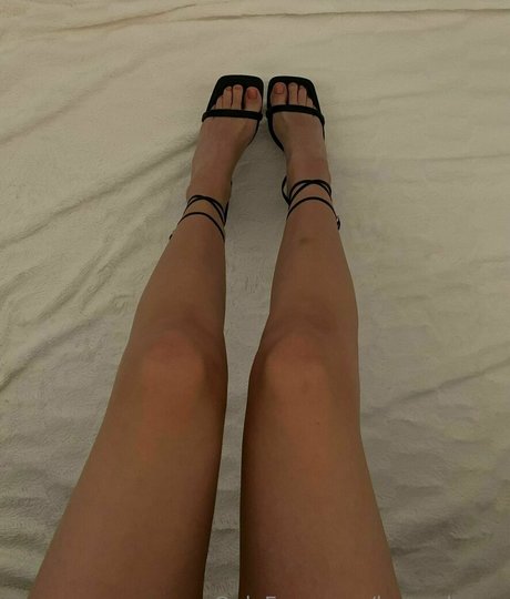 lauraaloove Leaks von Nacktbildern auf OnlyFans