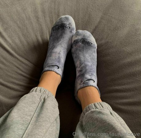 lauraaloove OnlyFans Star