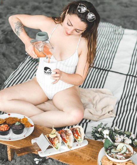 Roxane ASMR Nacktbilder auf OnlyFans