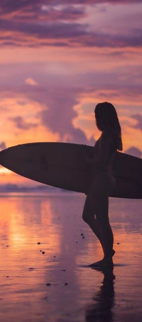 Roxane ASMR OnlyFans-Creator