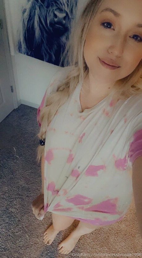 princessbrooke1996 OnlyFans Bilder