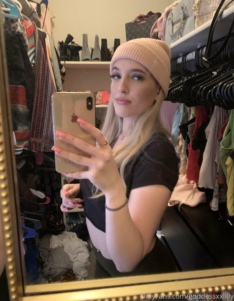 lillyxmaefree OnlyFans-Leak