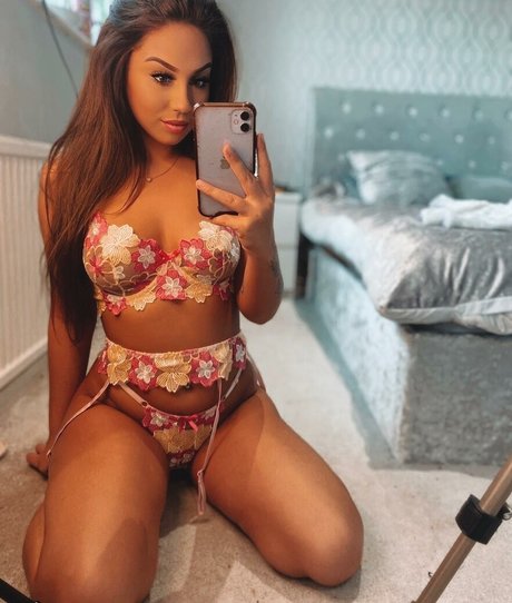 ells321 OnlyFans Sextape