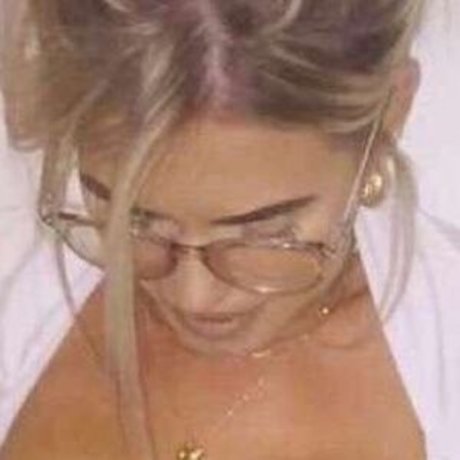 Penicuik Nacktbilder von OnlyFans geleakt