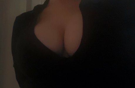 Moosuki OnlyFans Inhaltstyp