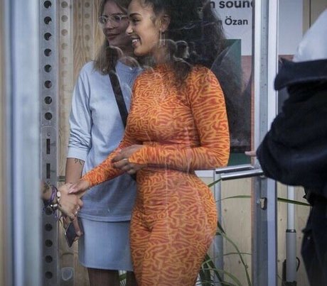 Jorja Smith OnlyFans geleakte Brüste